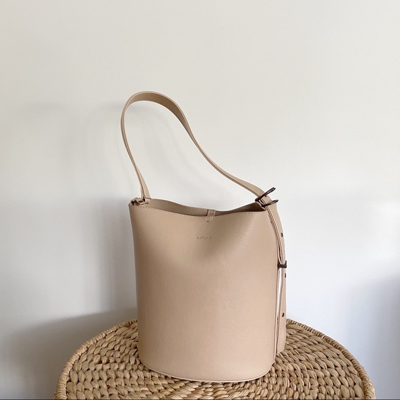 matt and nat bucket bag